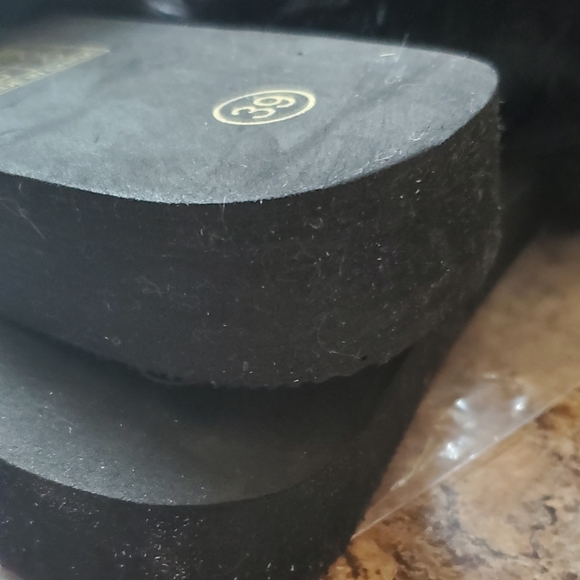 NEW! Fluffy Sandals - Picture 5 of 7